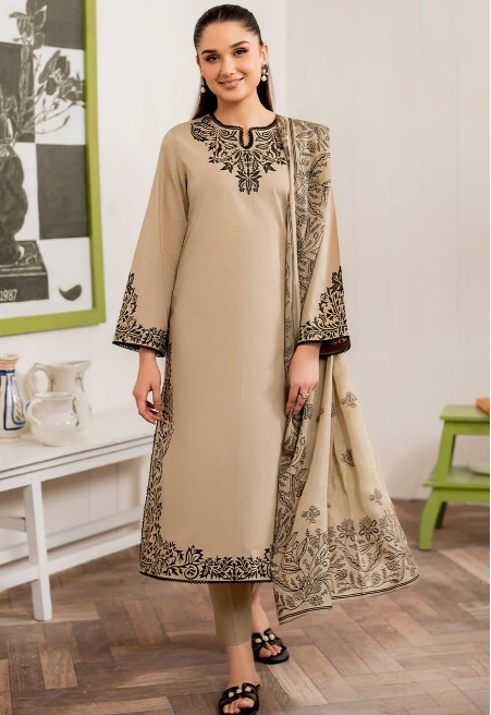 3 pcs Women's Unstitched Embroidered Suit