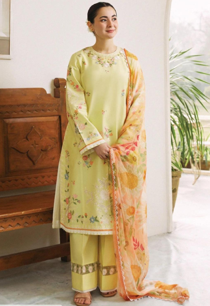 3 Piece Women's Unstitched Lawn Embroidered Suit